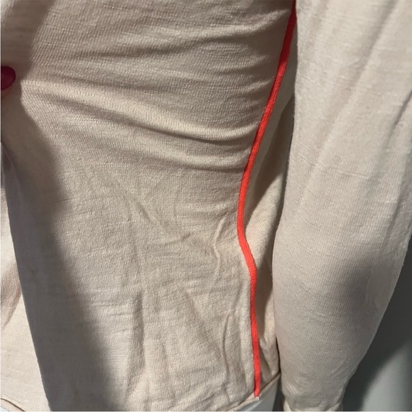 Lisa Todd Fluorescent Long Sleeve Top with Colorful Heart Size XS - Picture 4 of 4